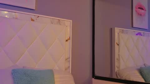 LUCA MOON  online show from 5, 2, 2026