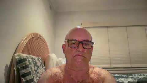 Snapshot of lucas10004 chatting on 17, 12, 2024 lucas10004 online show from 17, 12, 2024