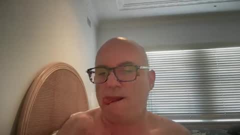 Snapshot of lucas10004 chatting on 20, 12, 2024 lucas10004 online show from 20, 12, 2024