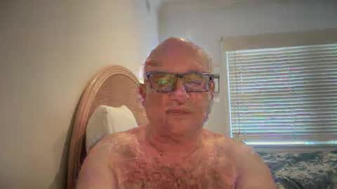 Snapshot of lucas10004 chatting on 11, 1, 2025 lucas10004 online show from 11, 1, 2025