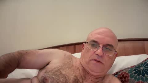 Snapshot of lucas10004 chatting on 17, 9, 2025 lucas10004 online show from 17, 9, 2025