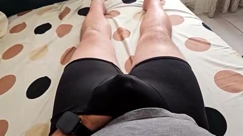 lucas_j_31 online show from 2, 12, 2025