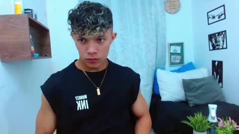 Lucas Luxx online show from 19, 1, 2026