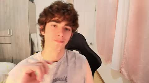 lucas_xo online show from 23, 9, 2025