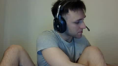 lucasbacon13 online show from 2, 12, 2024