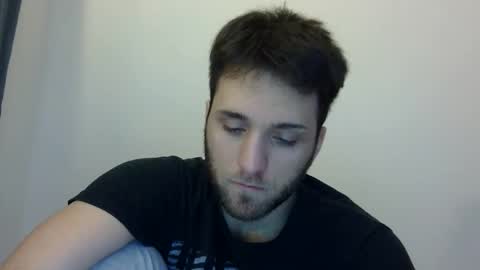 lucasbacon13 online show from 2, 1, 2025