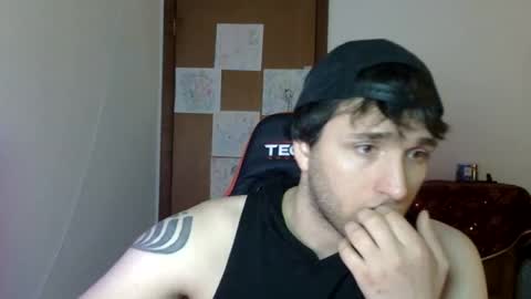 lucasbacon13 online show from 13, 2, 2026