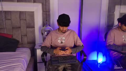 lucasthomson_ online show from 24, 6, 2026