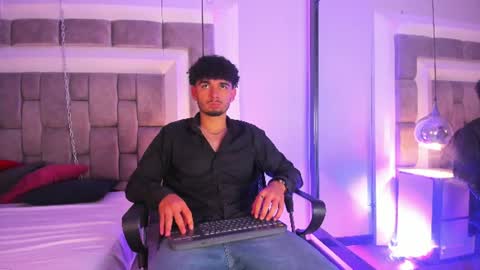 lucasthomson_ online show from 1, 7, 2026