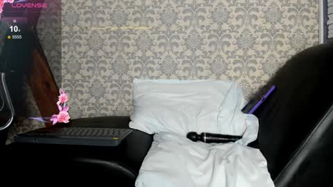 MIA HOT online show from 15, 1, 2025