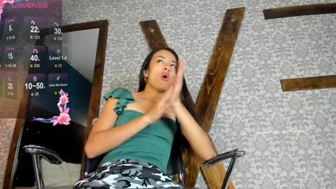 MIA HOT online show from 10, 2, 2025