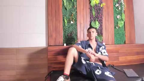 Lucca Moreti online show from 23, 3, 2026