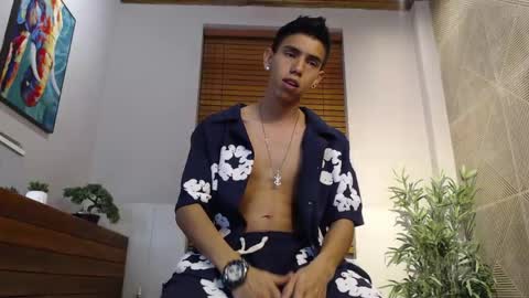 Lucca Moreti online show from 12, 5, 2026