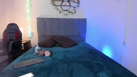 Snapshot of lucerop_ chatting on 10, 2, 2026 Lucero online show from 10, 2, 2026