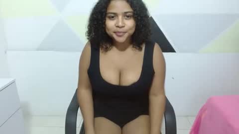 Snapshot of lucerosuith_ chatting on 8, 1, 2025 lucerosuith_ online show from 8, 1, 2025