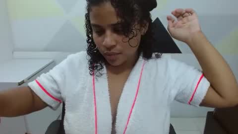 Snapshot of lucerosuith_ chatting on 12, 1, 2025 lucerosuith_ online show from 12, 1, 2025