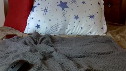 Snapshot of luchia_nish chatting on 22, 12, 2025 Luchia online show from 22, 12, 2025