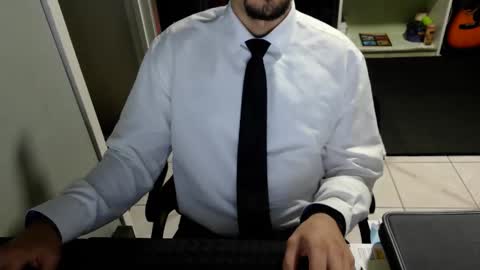 Luchi Luchano online show from 5, 1, 2026