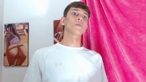 LUCHO HOT  online show from 5, 4, 2026