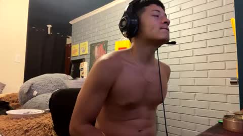 Felipe online show from 2, 1, 2025