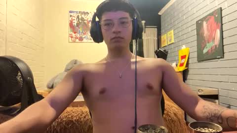 Felipe online show from 25, 1, 2025