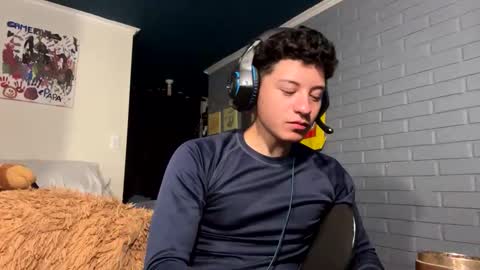 Felipe online show from 24, 2, 2025