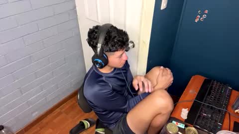 Felipe online show from 28, 2, 2025