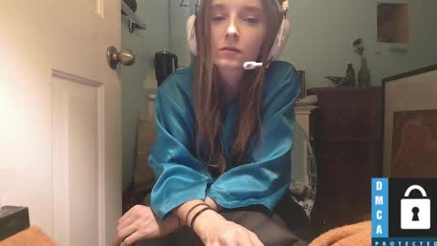 Snapshot of luci_layne chatting on 15, 2, 2025 Luci Layne online show from 15, 2, 2025