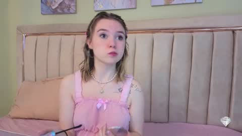 Snapshot of lucia_copper chatting on 29, 10, 2025 lucia_copper online show from 29, 10, 2025