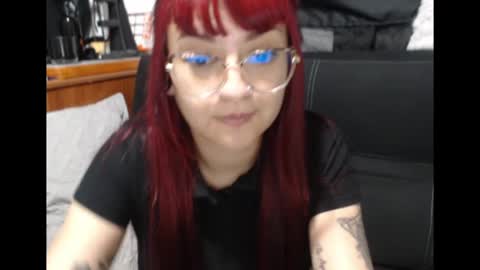 Snapshot of lucia_d_carton chatting on 9, 4, 2026 Lulu DCarton online show from 9, 4, 2026
