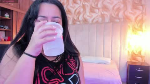 Lucia Vonne online show from 18, 5, 2026