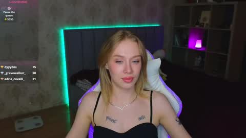 lucia_wiwi online show from 3, 6, 2026
