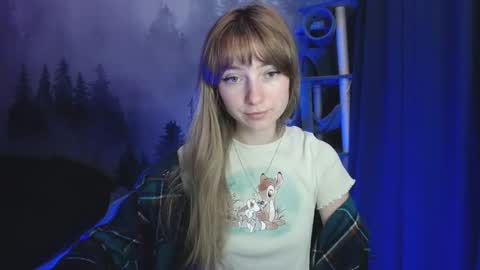 Snapshot of luciacam20 chatting on 16, 12, 2024 Lucy online show from 16, 12, 2024