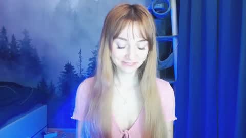 Snapshot of luciacam20 chatting on 4, 1, 2025 Lucy online show from 4, 1, 2025