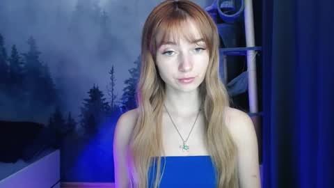 Snapshot of luciacam20 chatting on 6, 1, 2025 Lucy online show from 6, 1, 2025