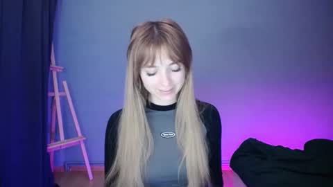 Snapshot of luciacam20 chatting on 4, 2, 2025 Lucy online show from 4, 2, 2025