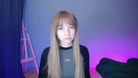 Snapshot of luciacam20 chatting on 4, 2, 2025 Lucy online show from 4, 2, 2025