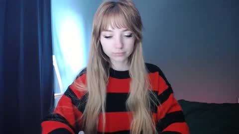 Snapshot of luciacam20 chatting on 22, 2, 2025 Lucy online show from 22, 2, 2025