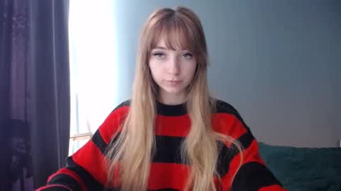 Snapshot of luciacam20 chatting on 22, 2, 2025 Lucy online show from 22, 2, 2025