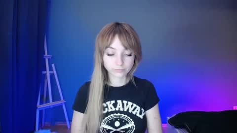 Snapshot of luciacam20 chatting on 7, 3, 2025 Lucy online show from 7, 3, 2025