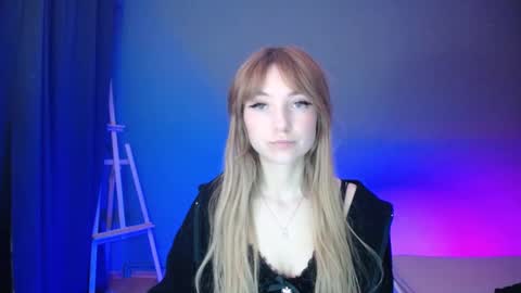 Snapshot of luciacam20 chatting on 8, 3, 2025 Lucy online show from 8, 3, 2025
