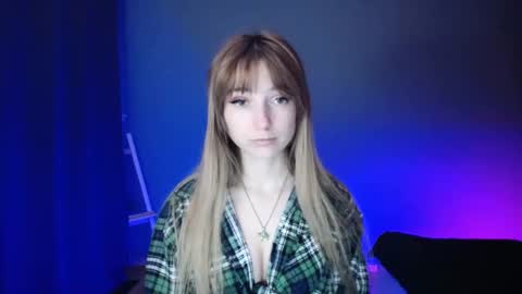 Snapshot of luciacam20 chatting on 10, 3, 2025 Lucy online show from 10, 3, 2025