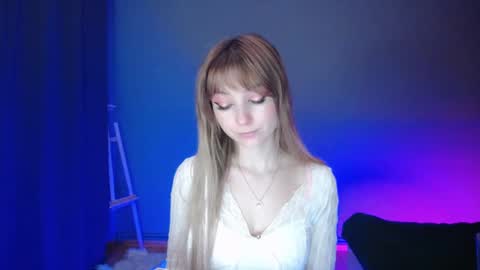 Snapshot of luciacam20 chatting on 11, 3, 2025 Lucy online show from 11, 3, 2025