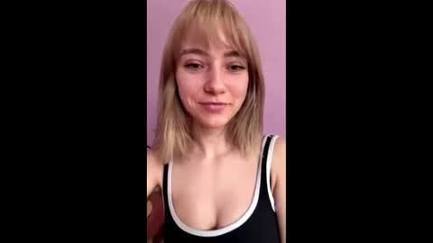 Snapshot of luciacam20 chatting on 4, 4, 2026 Lucy online show from 4, 4, 2026