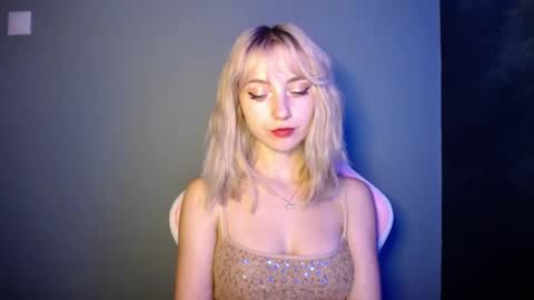 Snapshot of luciacam20 chatting on 5, 7, 2026 Lucy online show from 5, 7, 2026
