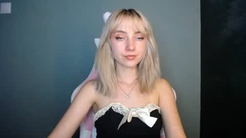 Snapshot of luciacam20 chatting on 6, 7, 2026 Lucy online show from 6, 7, 2026