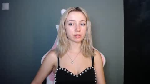 Snapshot of luciacam20 chatting on 7, 7, 2026 Lucy online show from 7, 7, 2026