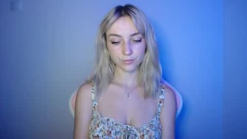 Snapshot of luciacam20 chatting on 16, 7, 2026 Lucy online show from 16, 7, 2026