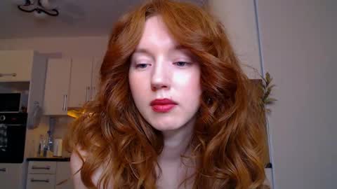 Snapshot of luciacoy chatting on 8, 2, 2025 Lucia online show from 8, 2, 2025