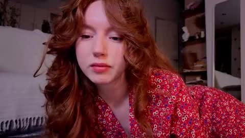 Snapshot of luciacoy chatting on 27, 9, 2025 Lucia online show from 27, 9, 2025